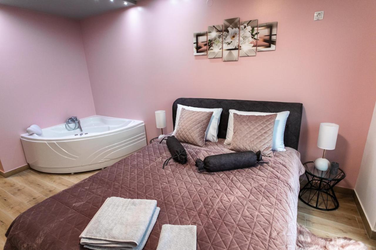 Room Jacuzzi “ATHENA” Subotica Exterior foto